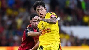Alejandro Zendejas sale de cambio y enciende alarmas: qué le pasó al jugador del América ante Atlas