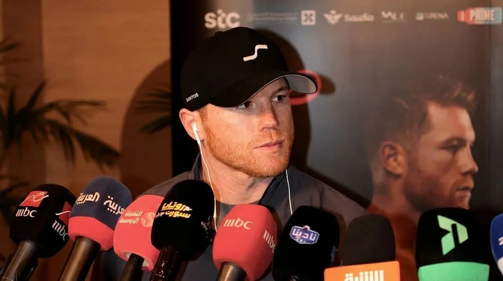 Riad recibió al ex campeón mundial.